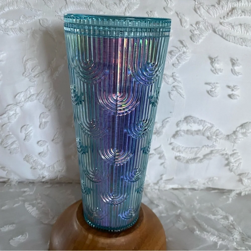 Starbucks Spring 2022 Teal Mermaid Scale Iridescent Venti Tumbler 24 Ounce - Picture 4 of 11